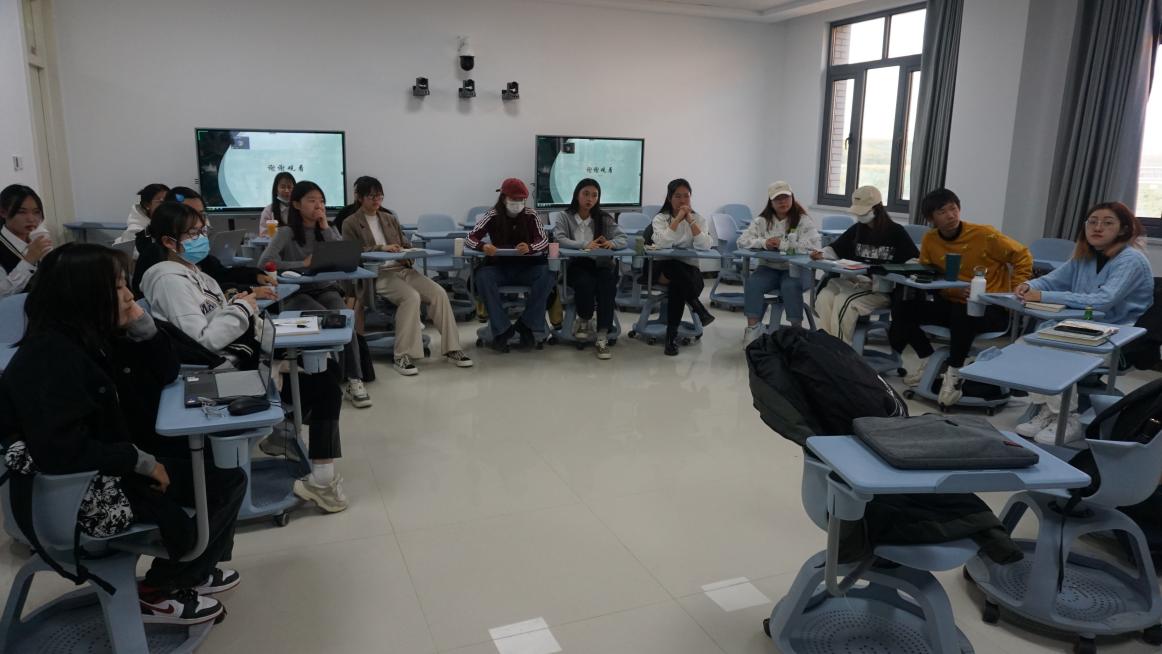 AD251089-1C68-4A94-A36F-61B68A6906C5